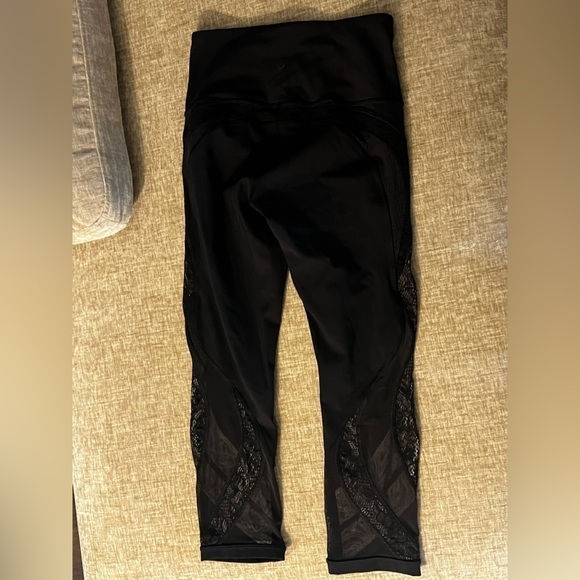 Lululemon Lace leg Leggings - Picture 2 of 10